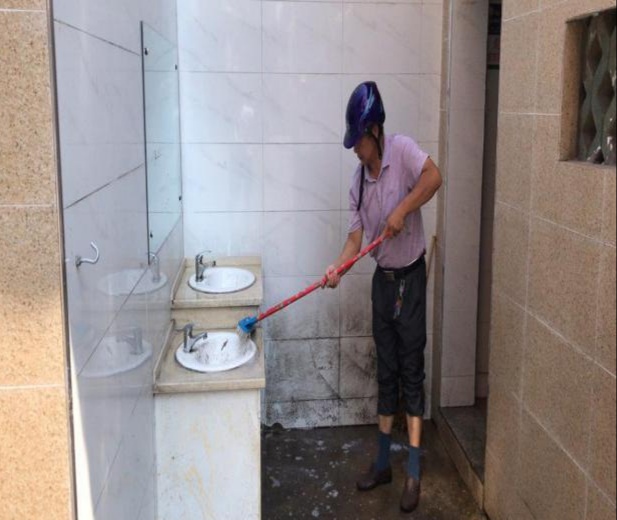 中国纪录|现场解难题赢点赞——湖北鄂州市鄂城区、街领导检查集贸市场创文工作