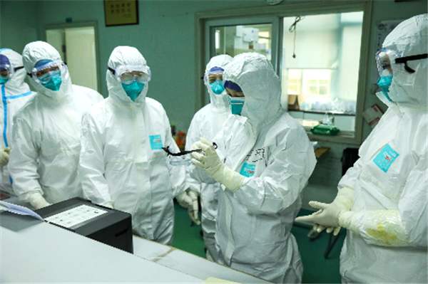 中国纪录|散文：秋日回想依然热泪付春光