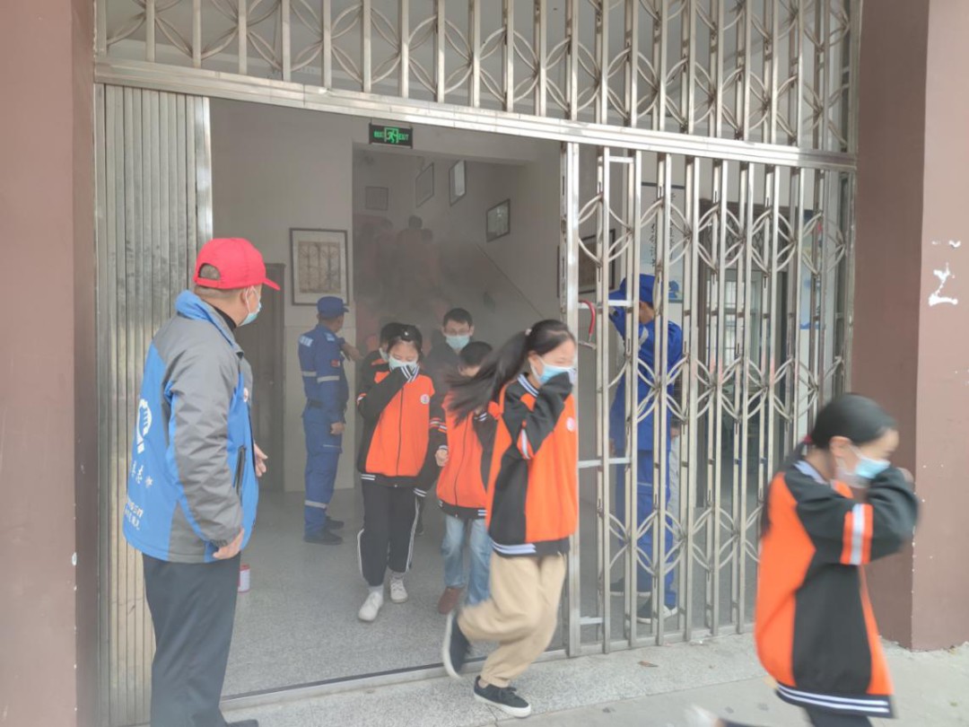 湖北孝昌“壹基金”儿童平安小课堂防灾减灾进校园|湖北孝昌“壹基金”儿童平安小课堂防灾减灾进校园，多方协作护平安