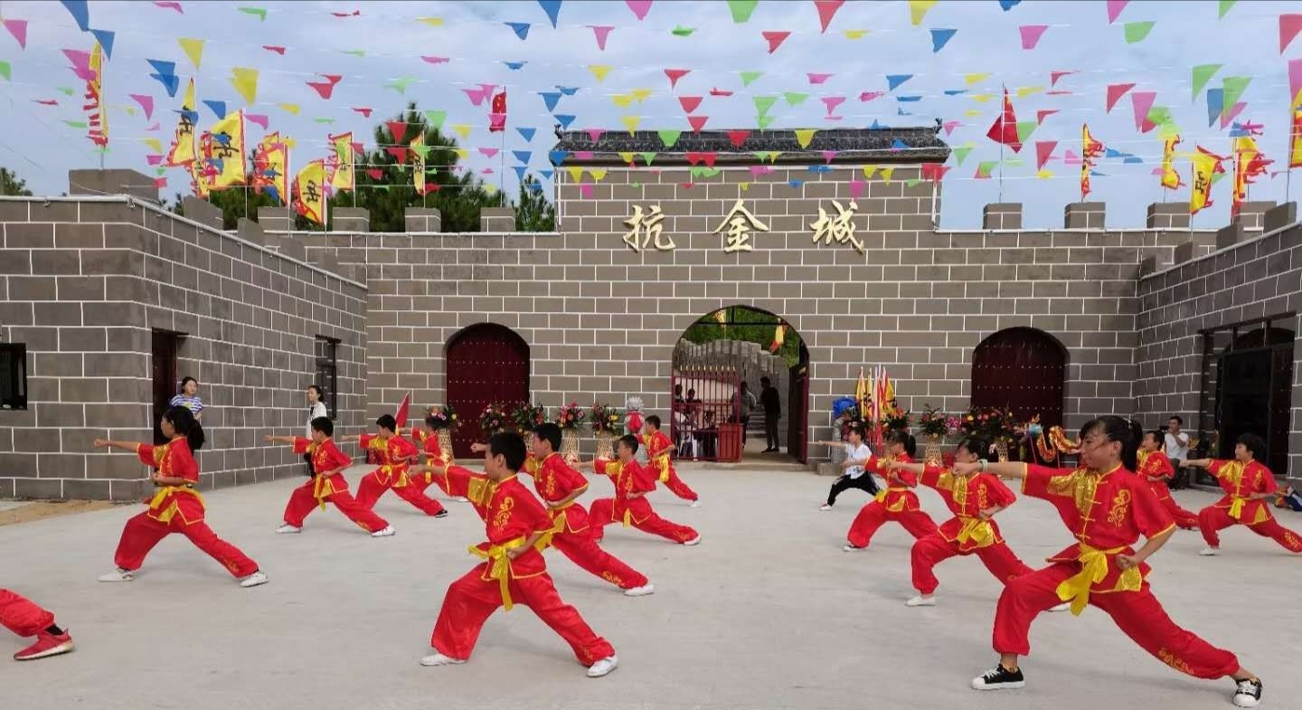 湖北黄梅养马岭：岳家拳武术操展演精彩亮相抗金城|湖北黄梅养马岭：岳家拳武术操展演精彩亮相抗金城