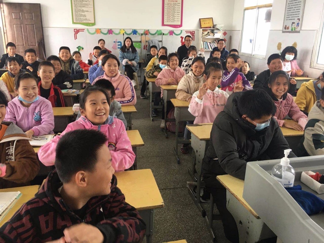 儿童平安小课堂消防知识进课堂 筑起安全“防火墙”|“壹基金”儿童平安小课堂消防知识进课堂 筑起安全“防火墙”