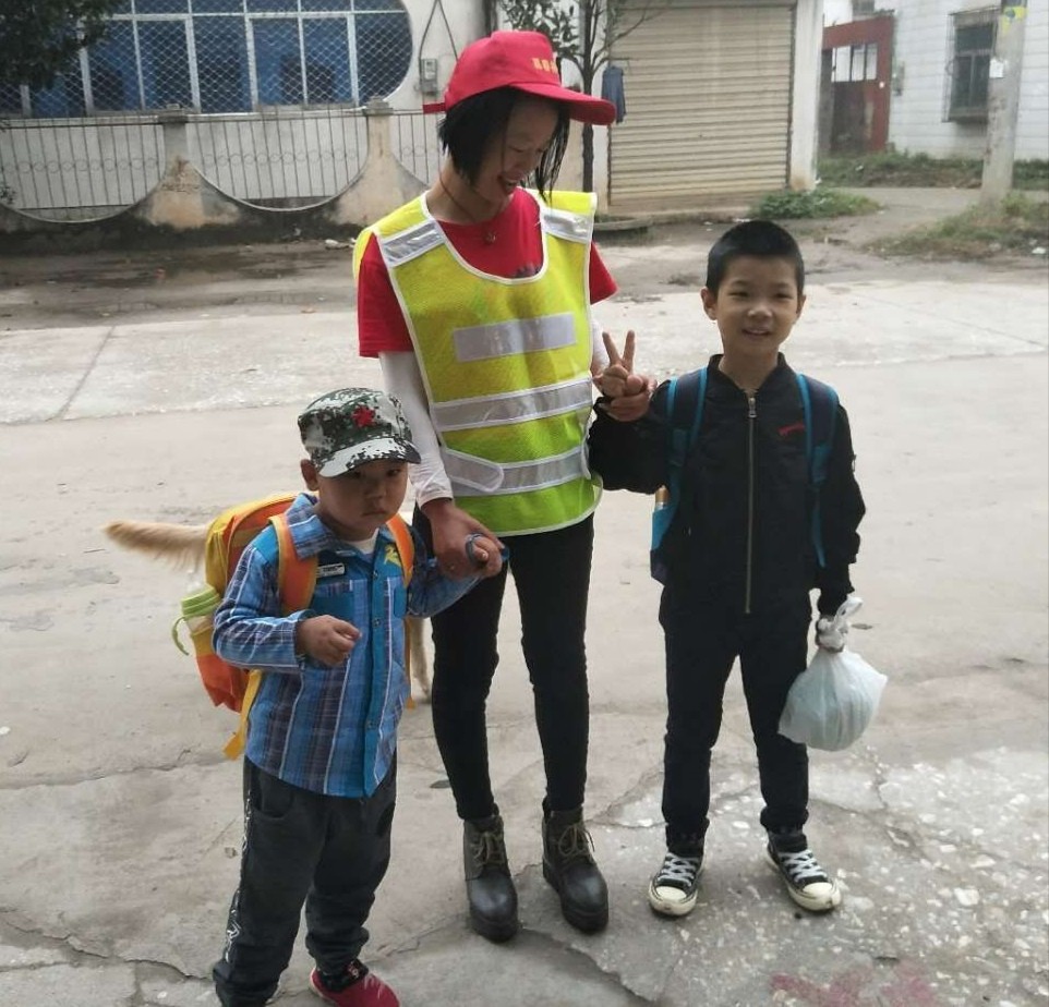 大悟|湖北大悟县河口镇小学做到"让孩子安全回家”
