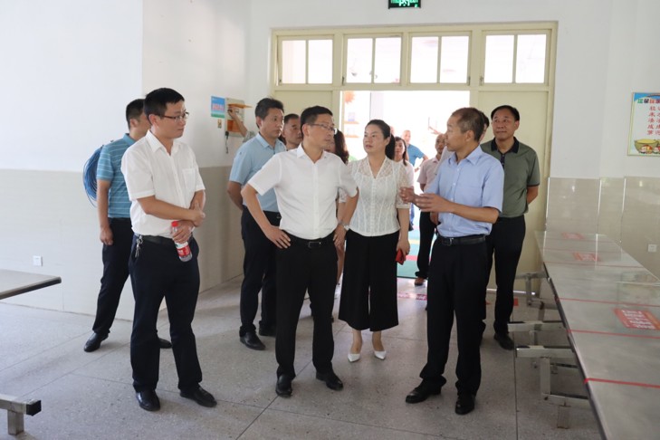 中国纪录|湖北阳新县富川小学：特殊的一次督导检查开学筹备工作