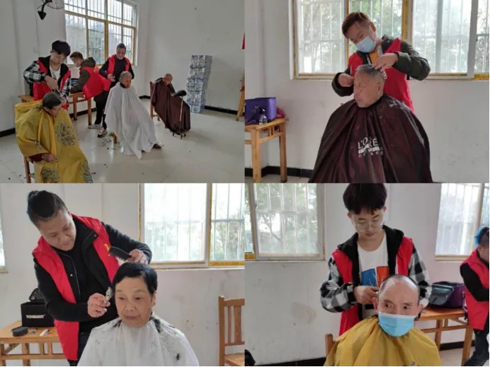 武汉孝昌商会携手孝昌县志愿者联合会开展关爱孤寡贫困老人捐赠活动|“扶贫济困你我同行”：武汉孝昌商会携手孝昌县志愿者联合会开展关爱孤寡老人活动