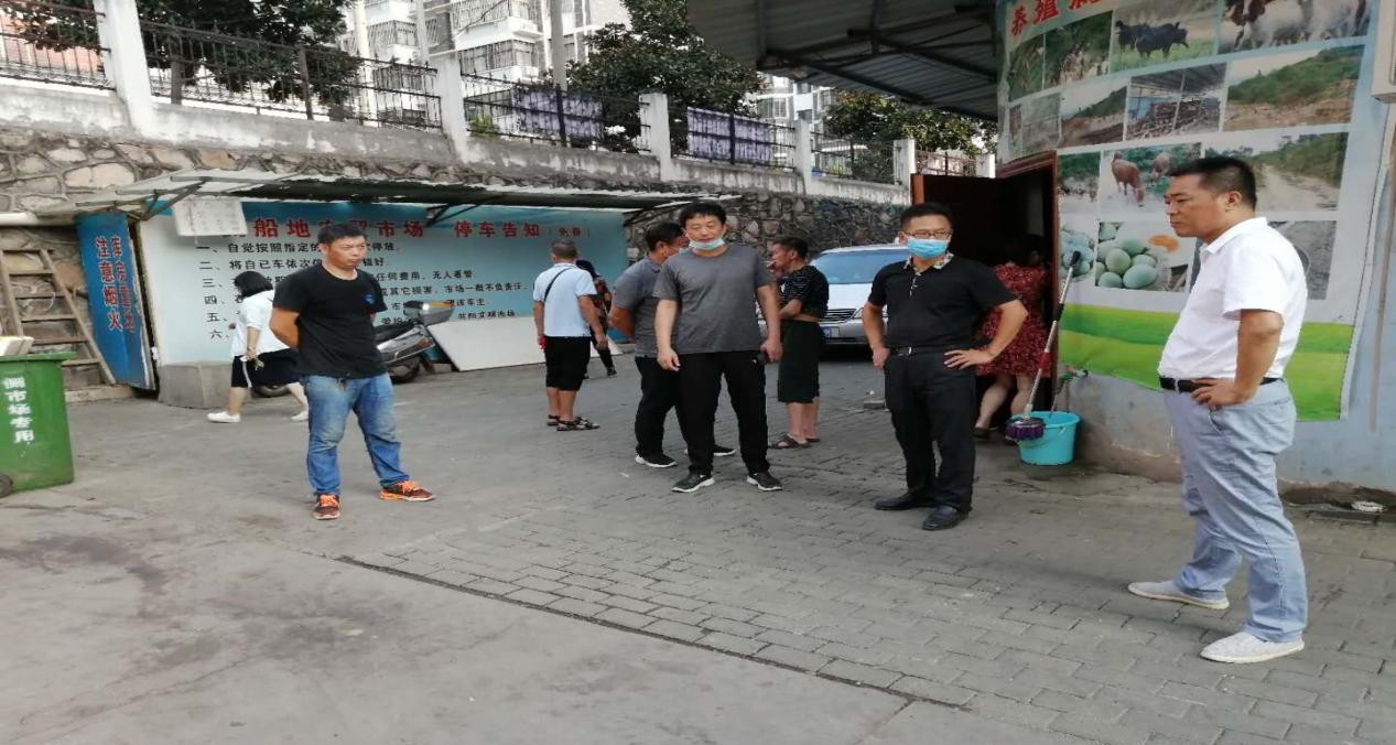 中国纪录|现场解难题赢点赞——湖北鄂州市鄂城区、街领导检查集贸市场创文工作