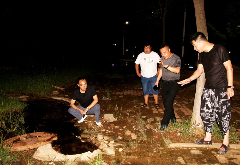 特约记者 宋俊初 通讯员 刘萍《中国纪录》新媒体 周杰 编辑报道  2020年8月12日晚|湖北孝昌开发区“涌泉”来源查明 暴雨导致池塘水满外溢所致